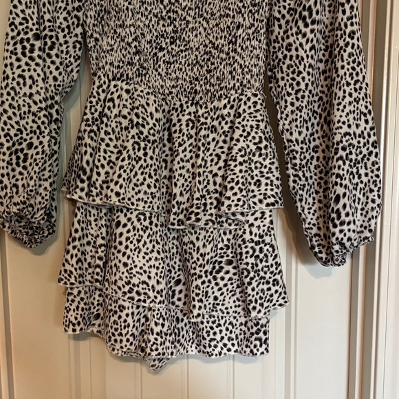 Simplee Apparel Leopard Print Romper - Picture 4 of 7
